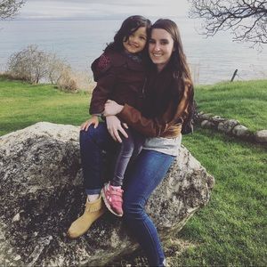 Meet your Posher, Sara